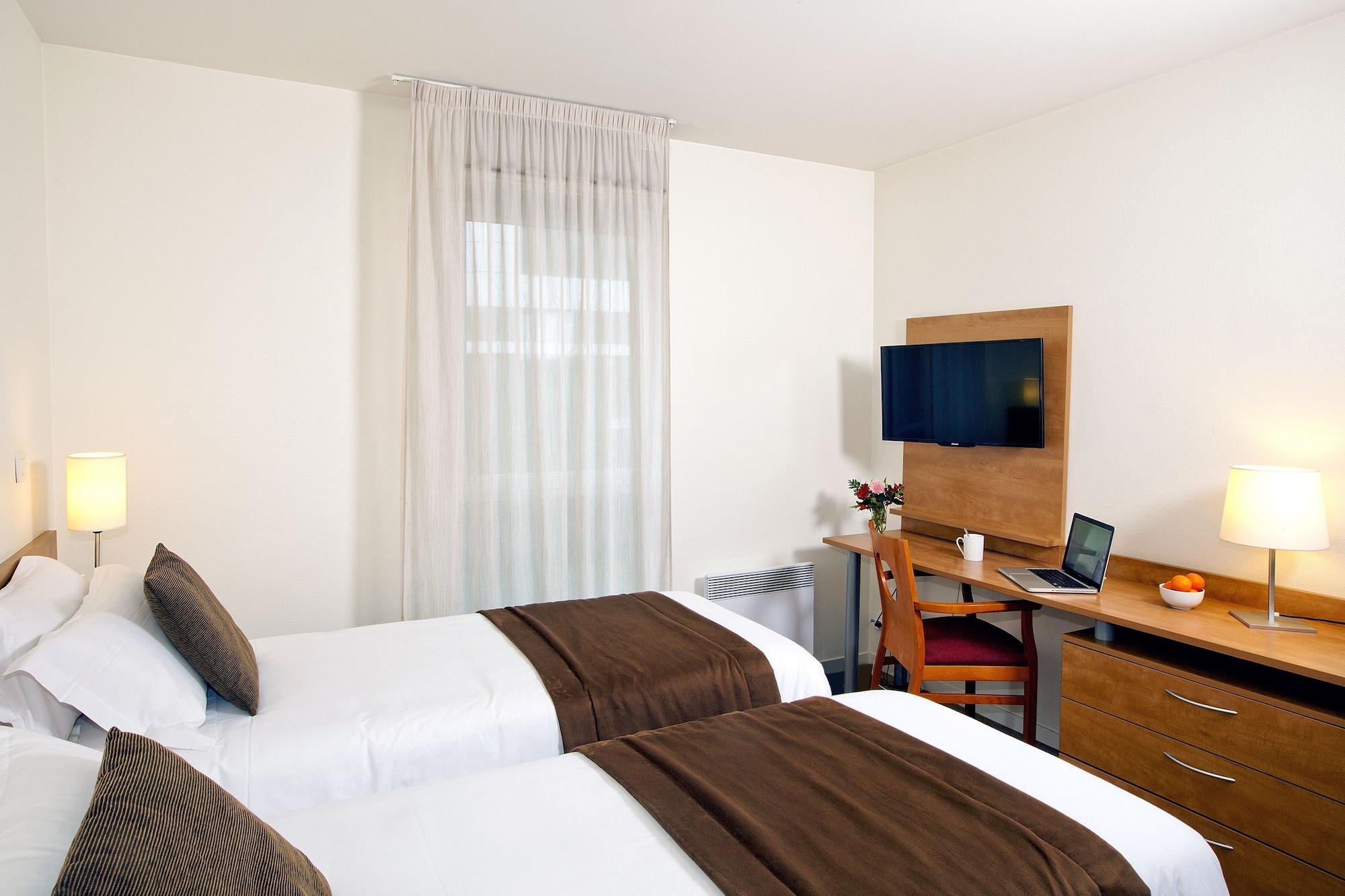 Sejours & Affaires Rennes Longs Champs Aparthotel Exterior photo